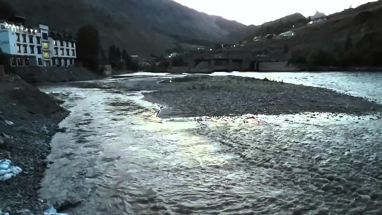 Hotel Suru View Kargil Exteriör bild