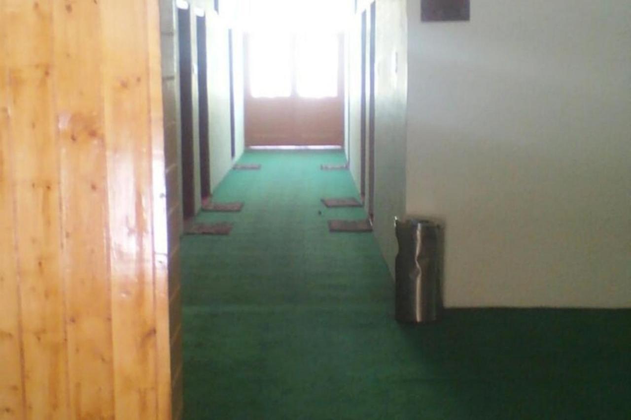 Hotel Suru View Kargil Exteriör bild